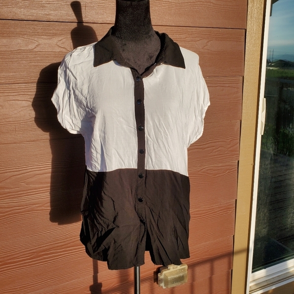 Cato Black and White Colorblock Button Down Blouse Women's Size XL NWOT - Picture 5 of 11